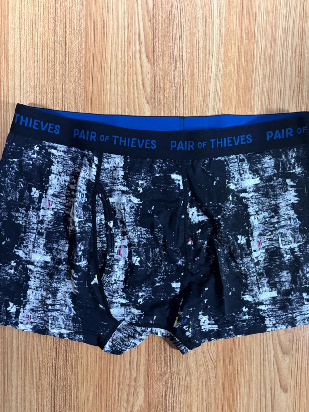 Pair of Thieves Trunks Large